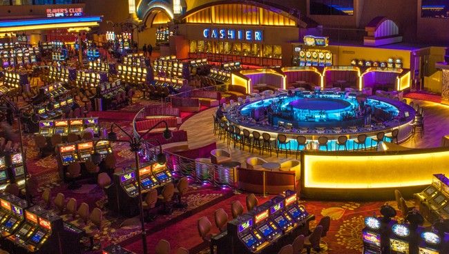 Mega Casino کیسینو میں پوکر گیمز
